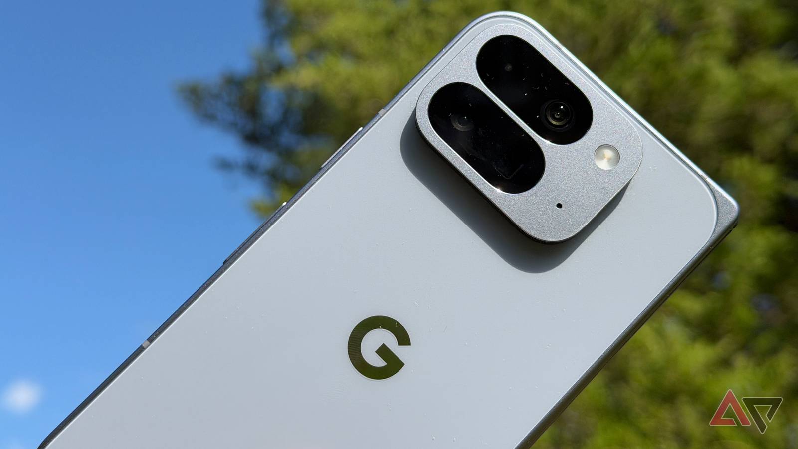Google Pixel 11 Pro Fold: filtrado su nuevo diseño de cámaras