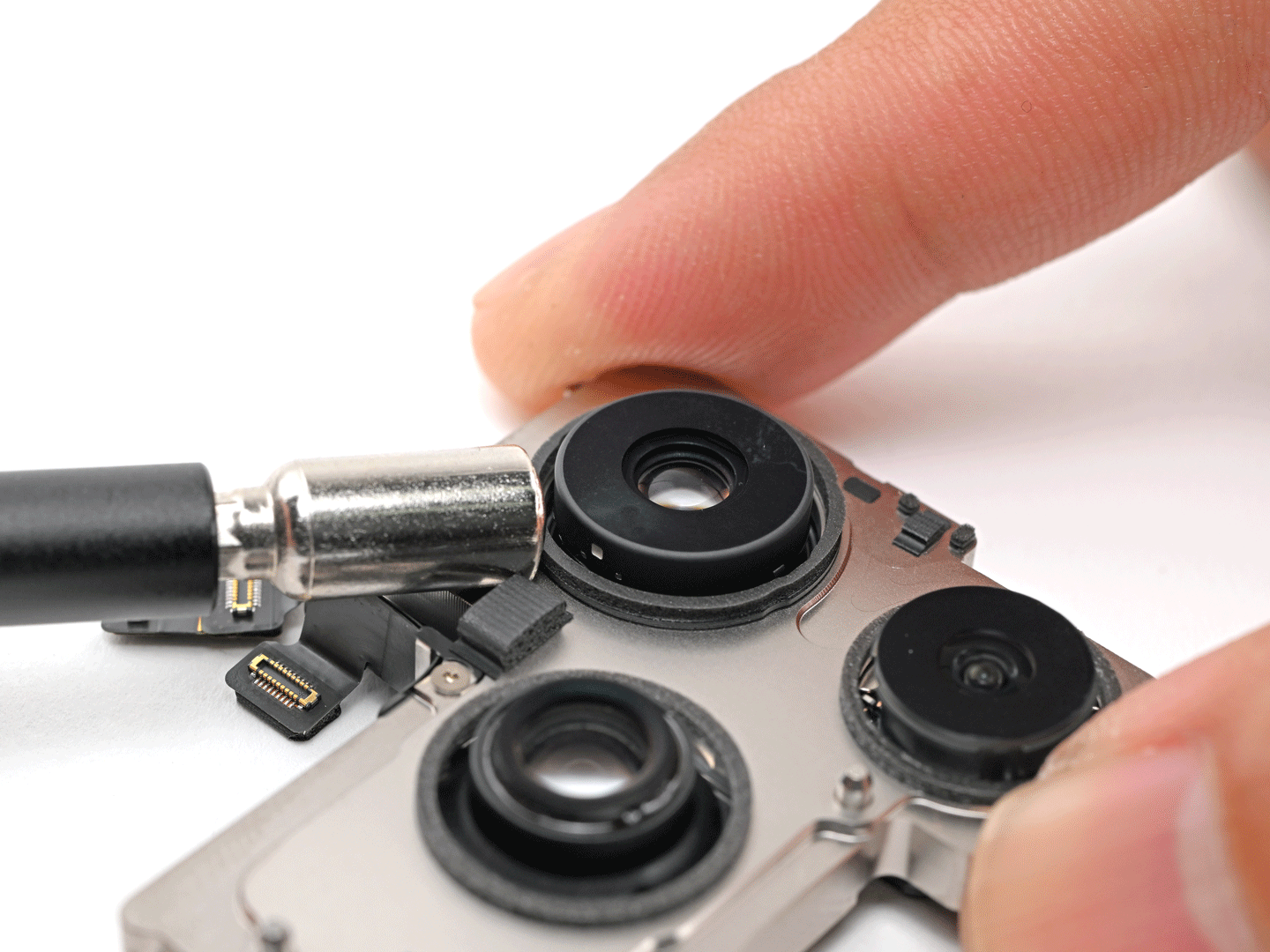 iPhone 18 Pro destripado por iFixit: reparabilidad y cámara